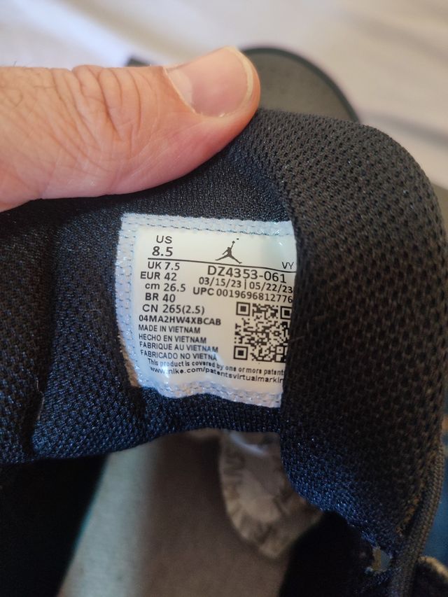 Zapatillas Jordan Max Aura 5 - Negras/Rojas