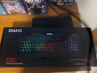 Teclado Gamer DHG E221 RGB
