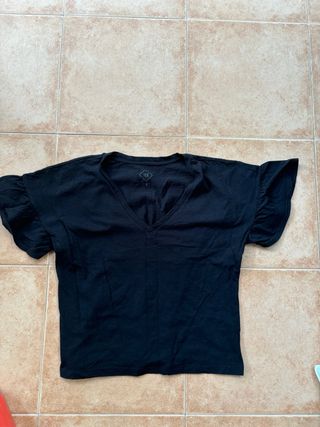 Camiseta negra manga volante - Talla S