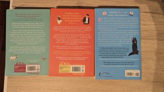 3 libros de Elena Armas en ingles 