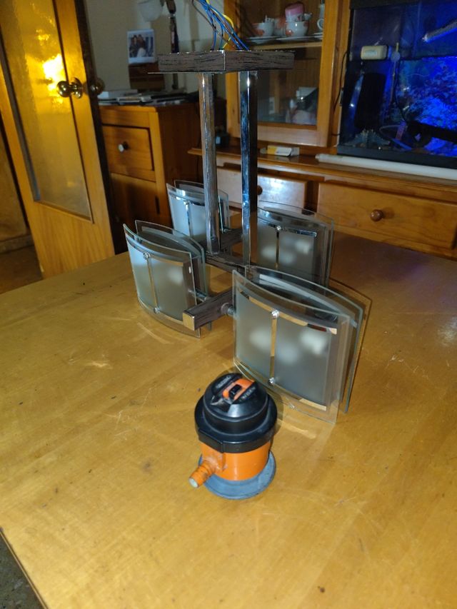 LAMPARA DE ESTILO MODERNO ELEGANTE Y SOFISTICADA 