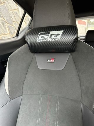 Reposacabezas Toyota GR Sport
