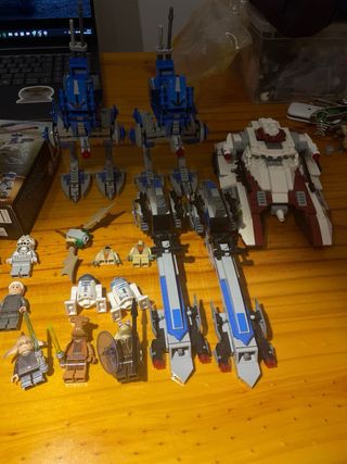 Lego Star Wars: Cloni e Veicoli