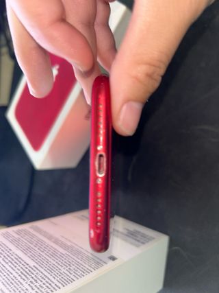 iPhone 11 rosso - 64GB