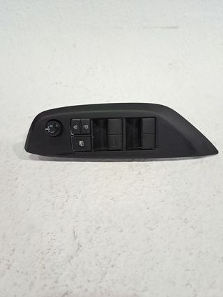 MANDO ELEVALUNAS DELANTERO IZQUIERDO TOYOTA YARIS (5)
