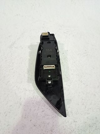 MANDO ELEVALUNAS DELANTERO IZQUIERDO TOYOTA YARIS (5)