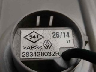 LUZ INTERIOR RENAULT CLIO IV (3)