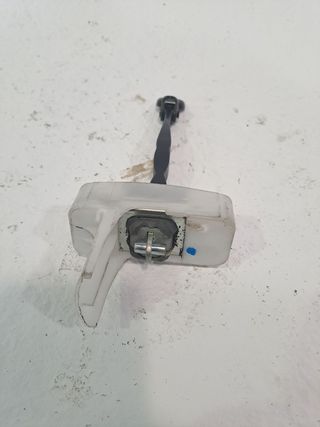 RETENEDOR PUERTA LEXUS IS 300 (JCE10)