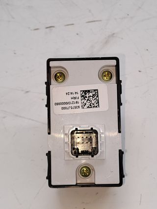 MANDO ELEVALUNAS DELANTERO DERECHO KIA CEED SPORTSWAGON