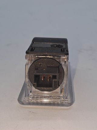 LUZ INTERIOR MERCEDES-BENZ CLASE C COUPE (W205) (7)