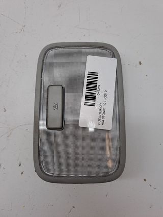 LUZ INTERIOR KIA STONIC 1.0 T- GDI (8)