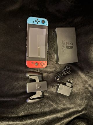 Nintendo Switch Azul y Roja