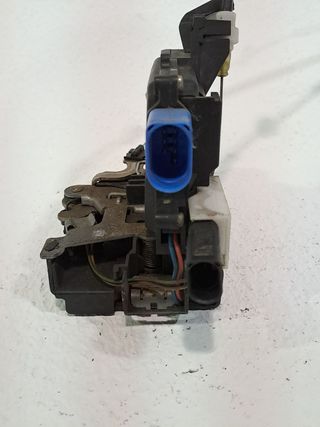 CERRADURA PUERTA TRASERA DERECHA PORSCHE CAYENNE (TYP 9PA)