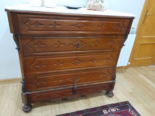 Cómoda antigua 5 cajones - madera-buen estado