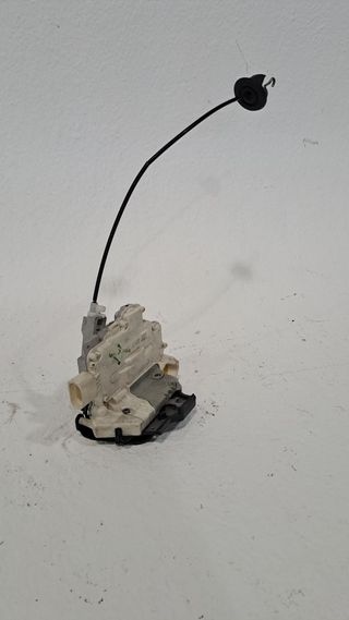CERRADURA PUERTA DELANTERA IZQUIERDA AUDI A4 AVANT (8E) (2)
