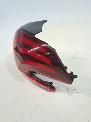 PILOTO TRASERO DERECHO PEUGEOT 208 ACCESS