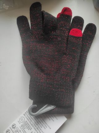 Guantes táctiles negros y rojos