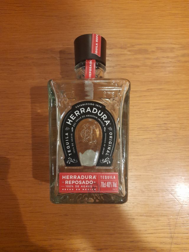 Botella vacía Tequila Herradura Reposado 70cl.