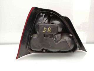 PILOTO TRASERO DERECHO MG MG ZR (F/RF) (2)