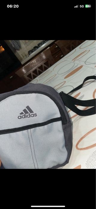 maraupio Adidas nero e grigio