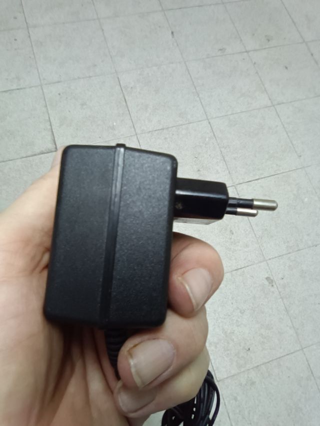 Adaptador AC-DC HJ DC3513-06