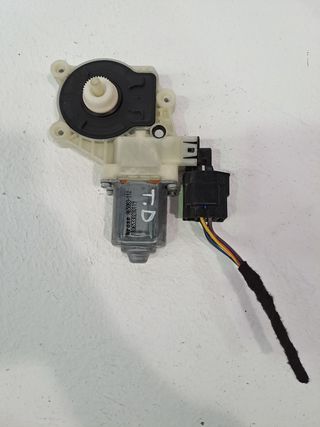 MOTOR ELEVALUNAS TRASERO DERECHO FORD FOCUS BERLINA (CAP)