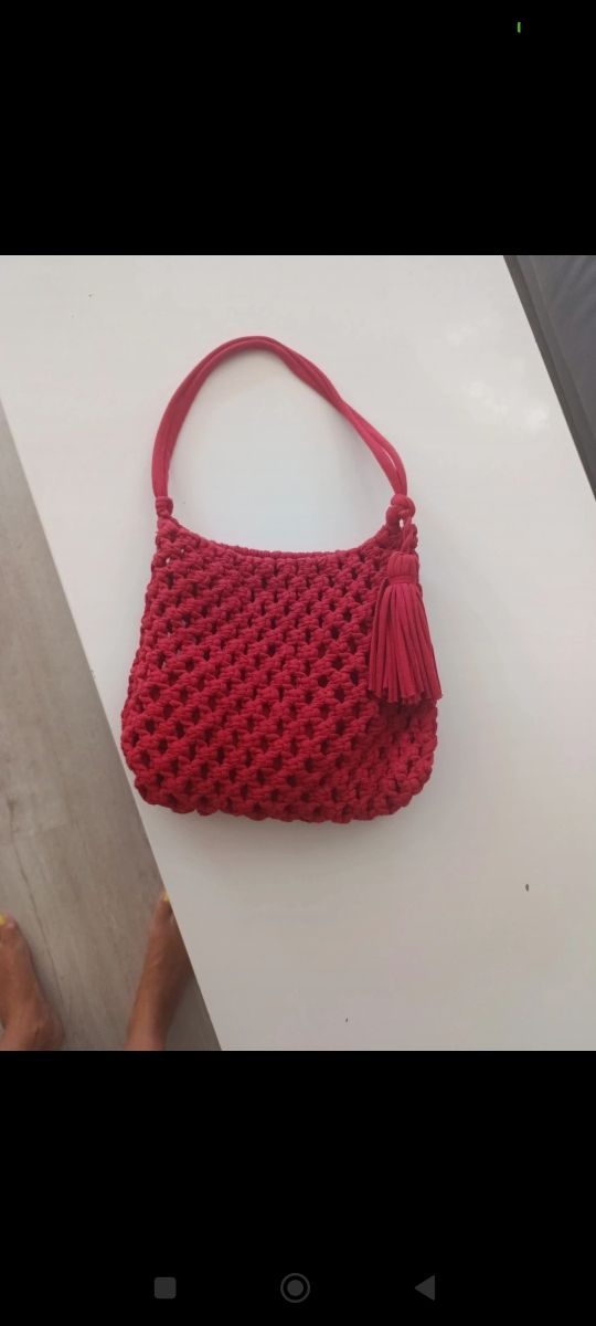 Bolso crochet rojo.  Poco uso.