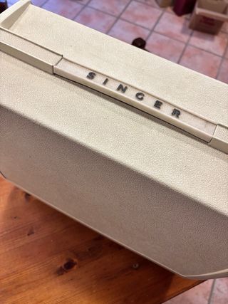 Macchina da cucire Singer vintage