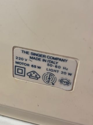 Macchina da cucire Singer vintage