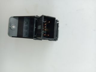 MANDO ELEVALUNAS TRASERO DERECHO KIA STONIC 1.0 TURBO (2)