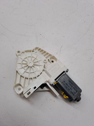 MOTOR ELEVALUNAS DELANTERO DERECHO AUDI Q5 (8R) (3)