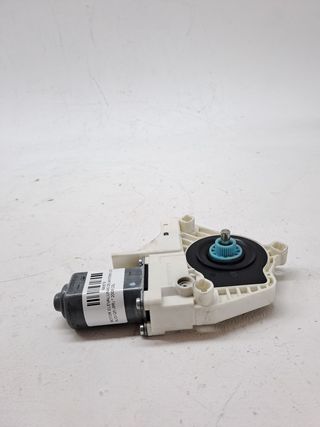 MOTOR ELEVALUNAS DELANTERO IZQUIERDO AUDI Q5 (8R) (3)