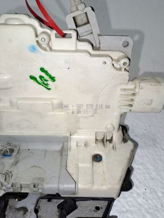 CERRADURA PUERTA TRASERA DERECHA AUDI A4 AVANT (8E) 1.9 TDI 