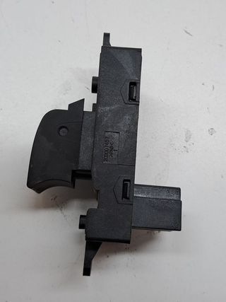 MANDO ELEVALUNAS DELANTERO DERECHO OPEL ANTARA