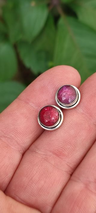 Pendientes de plata y Rubí. 