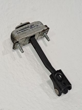 RETENEDOR PUERTA FORD FOCUS BERLINA (CAP) (3)