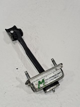 RETENEDOR PUERTA FORD FOCUS BERLINA (CAP) (4)