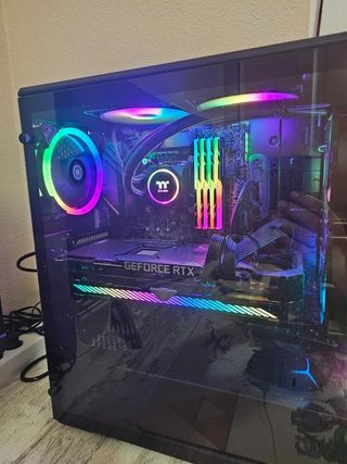 PC Gamer: i9-10850k + Asus PG35VQ