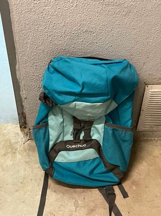 Mochila Quechua azul turquesa
5 € cada una
