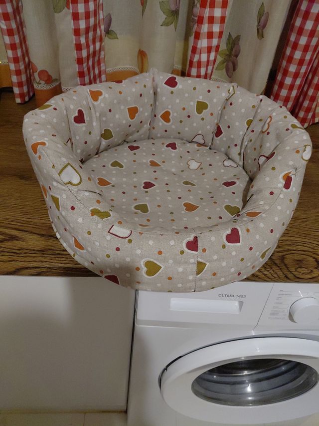 Cama Mascotas Corazón Beige/Rojo de segunda mano por EUR en