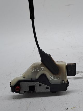 CERRADURA PUERTA TRASERA IZQUIERDA PEUGEOT 2008 (P1) (2)