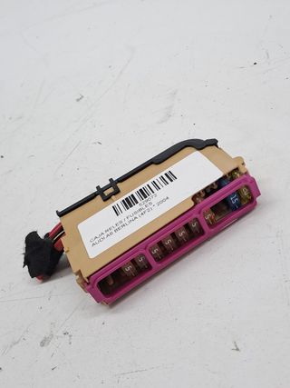 CAJA RELES / FUSIBLES AUDI A6 BERLINA (4F2) (2)