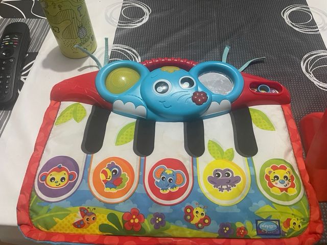 2 Pianos musicales bebé