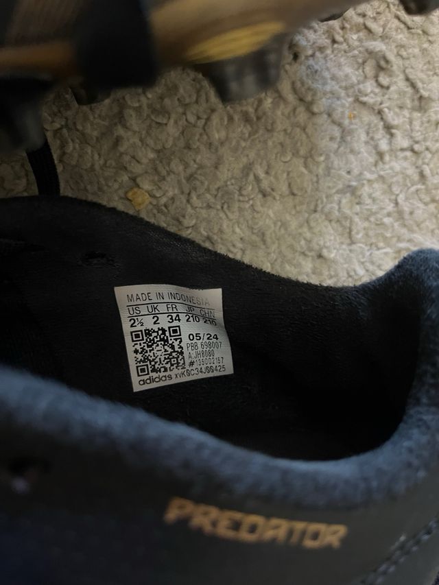 Botas Adidas Predator niño
edición Bellingam