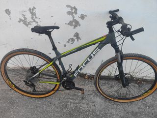 Bicicleta Focus Black Forest