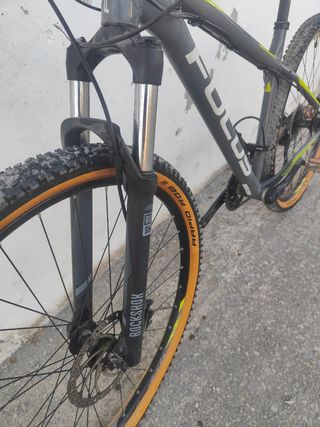 Bicicleta Focus Black Forest