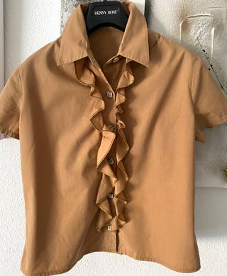 Camisa con volantes Adolfo Domínguez 