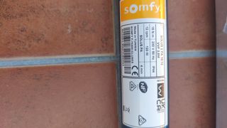 Motor persiana SOMFY 15 NM+pulsador y barra eje