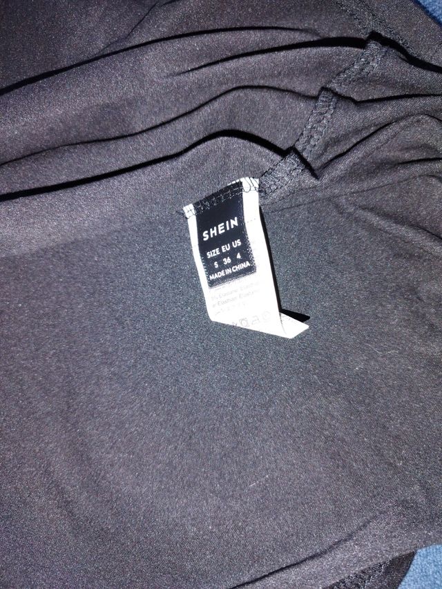 Vestido gótico negro