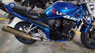 Suzuki Bandit 650 - Azul